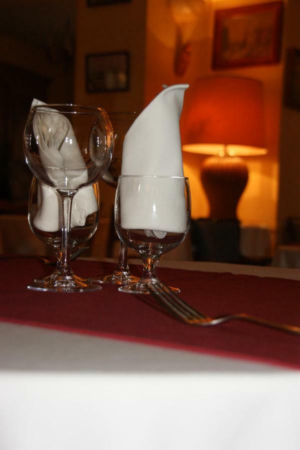 Auberge Des Glycines Porquerolles Ngoại thất bức ảnh